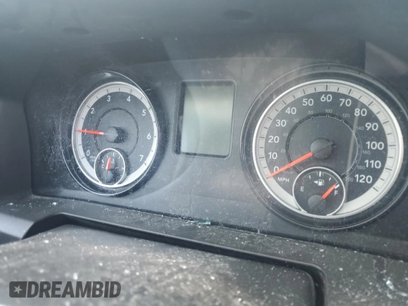 2019 Ram 1500 Tradesman z VIN 1C6RR6FTXKS723855, wystawiony jako Copart lot #55828485 z przebiegiem Nie podano mil oraz Szkoda całkowita • Salvage title. Historia ofert i sprzedaży dostępna na DreamBid. Obrazek 9.