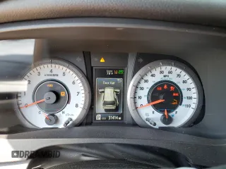 2020 Toyota Sienna SE with VIN 5TDXZ3DC8LS059454, listed as a Copart auction lot 51677934 with 31,414 mi miles and Salvage Title. Bid and sale history available at carsss.com. Image 9.