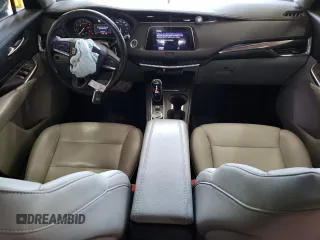 2020 Cadillac XT4 AWD Luxury with VIN 1GYFZBR42LF081550, listed as a Copart auction lot 68891524 with 27,985 mi miles and Salvage Title. Bid and sale history available at carsss.com. Image 8.