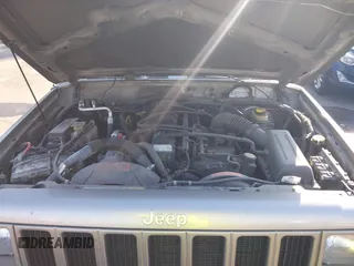 2000 Jeep Cherokee with VIN 1J4FF48S3YL170931, listed as a IAAI auction lot 42468922 with 160,104 mi miles and . Bid and sale history available at DreamBid. Image 10.