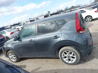 2021 Kia Soul S with VIN KNDJ23AU0M7746236, listed as a IAAI auction lot 41250392 with 72,571 mi miles and . Bid and sale history available at DreamBid. Image 14.