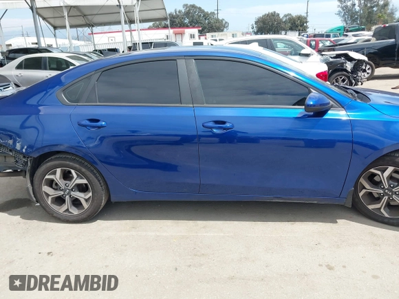 2019 Kia Forte LXS with VIN 3KPF24AD0KE117228, listed as a IAAI auction lot 42014637 with 88,681 mi miles and . Bid and sale history available at carsss.com. Image 14.