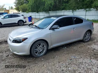 2006 Scion tC z VIN JTKDE177860086929, wystawiony jako Copart lot #61256245 z przebiegiem Nie podano mil oraz Czysty tytuł • Clean title. Historia ofert i sprzedaży dostępna na DreamBid. Obrazek 1.