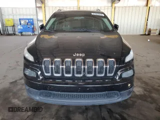2018 Jeep Cherokee Latitude with VIN 1C4PJLCX6JD531185, listed as a Copart auction lot 61922815 with 246,133 mi miles and Salvage title. Bid and sale history available at DreamBid. Image 5.