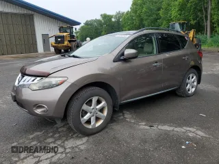 2010 Nissan Murano SL z VIN JN8AZ1MWXAW117344, wystawiony jako Copart lot #60129765 z przebiegiem 220 637 mil mil oraz Szkoda całkowita • Salvage title. Historia ofert i sprzedaży dostępna na DreamBid. Obrazek 1.