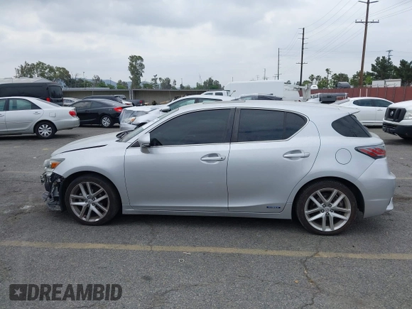 2016 Lexus CT 200h with VIN JTHKD5BH8G2268613, listed as a IAAI auction lot 42034614 with 91,778 mi miles and . Bid and sale history available at carsss.com. Image 15.