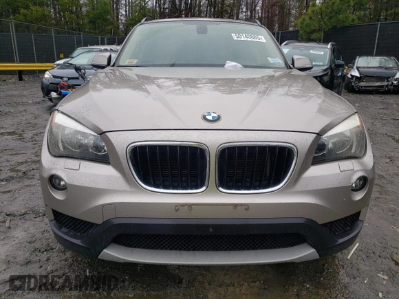 2014 BMW X1 xDrive28i with VIN WBAVL1C52EVY15236, listed as a Copart auction lot 50140885 with 141,088 mi miles and Salvage Title. Bid and sale history available at carsss.com. Image 5.