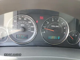2005 Jeep Grand Cherokee Limited z VIN 1J8HR58245C680060, wystawiony jako Copart lot #59271075 z przebiegiem 263 384 mil mil oraz Czysty tytuł • Clean title. Historia ofert i sprzedaży dostępna na DreamBid. Obrazek 9.