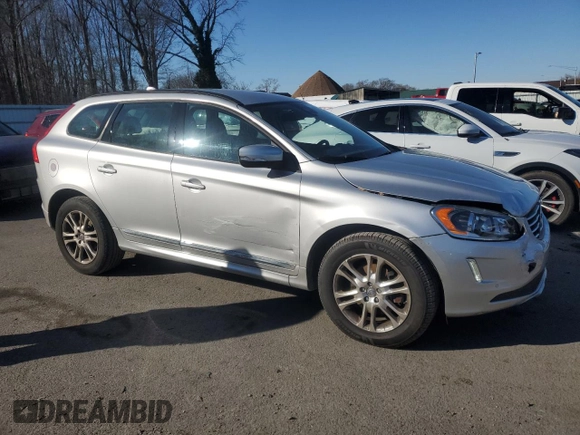 2015 Volvo XC60 z VIN YV4940RA8F2609421, wystawiony jako Copart lot #86134784 z przebiegiem 20 214 mil mil oraz Szkoda całkowita • Salvage title. Historia ofert i sprzedaży dostępna na DreamBid. Obrazek 4.