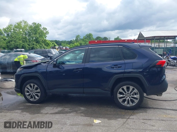 2023 Toyota RAV4 XLE Premium with VIN 2T3A1RFVXPW389812, listed as a IAAI auction lot 42330150 with 43,821 mi miles and . Bid and sale history available at DreamBid. Image 14.