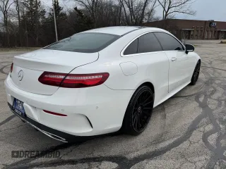 2018 Mercedes-Benz E 400 with VIN WDD1J6FB9JF021107, listed as a Copart auction lot 56613265 with 92,545 mi miles and Clean Title. Bid and sale history available at DreamBid. Image 4.