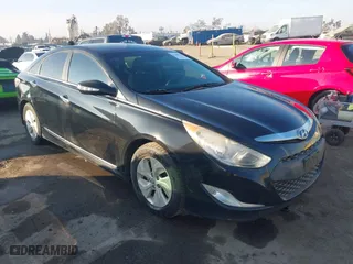 2015 Hyundai Sonata Hybrid Limited with VIN KMHEC4A45FA138749, listed as a IAAI auction lot 41380883 with 139,707 mi miles. Bid and sale history available at carsss.com. Image 1.
