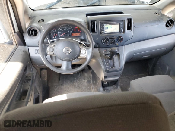 2017 Nissan NV200 S z VIN 3N6CM0KN9HK695848, wystawiony jako Copart lot #56316025 z przebiegiem 114 426 mil mil oraz Szkoda całkowita • Salvage title. Historia ofert i sprzedaży dostępna na DreamBid. Obrazek 8.