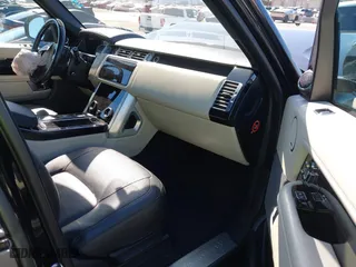 2019 Land Rover Range Rover with VIN SALGS2RE4KA521117, listed as a IAAI auction lot 41946667 with 53,872 mi miles. Bid and sale history available at carsss.com. Image 5.