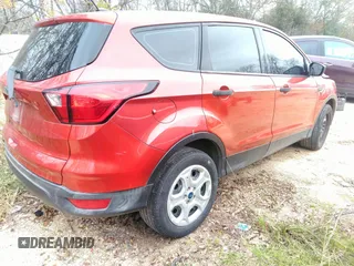 2019 Ford Escape S с VIN 1FMCU0F74KUB00583, выставлен на аукционе IAAI как лот 41341599 с пробегом 105 561 миль миль и . История ставок и продаж доступна на DreamBid. Изображение 4.