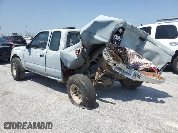 1993 Toyota Pickup DLX z VIN 4TAVN13D3PZ113874, wystawiony jako Copart lot #65384333 z przebiegiem 225 463 mil mil oraz Szkoda całkowita • Salvage title. Historia ofert i sprzedaży dostępna na DreamBid. Obrazek 2.