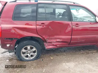2005 Toyota Highlander z VIN JTEGP21A450079978, wystawiony jako IAAI lot #41905023 z przebiegiem 156 101 mil mil oraz . Historia ofert i sprzedaży dostępna na DreamBid. Obrazek 18.