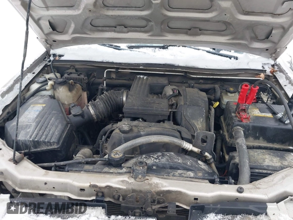 2004 Chevrolet Colorado LS Z71 with VIN 1GCDT196848174976, listed as a IAAI auction lot 41465139 with 185,149 mi miles. Bid and sale history available at carsss.com. Image 10.
