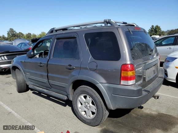 2002 Ford Escape Limited with VIN 1FMCU04122KD65674, listed as a Copart auction lot 56336504 with 199,739 mi miles and Salvage Title. Bid and sale history available at carsss.com. Image 2.