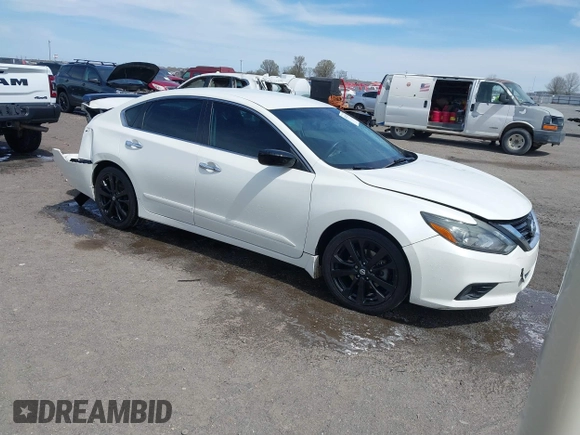 2017 Nissan Altima SR with VIN 1N4AL3AP7HC218218, listed as a IAAI auction lot 41848359 with 175,626 mi miles and . Bid and sale history available at carsss.com. Image 1.