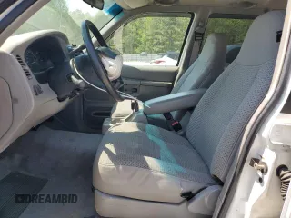 2000 Ford Explorer XLS z VIN 1FMZU62X7YZA94180, wystawiony jako Copart lot #53661645 z przebiegiem 101 319 mil mil oraz Szkoda całkowita • Salvage title. Historia ofert i sprzedaży dostępna na DreamBid. Obrazek 7.