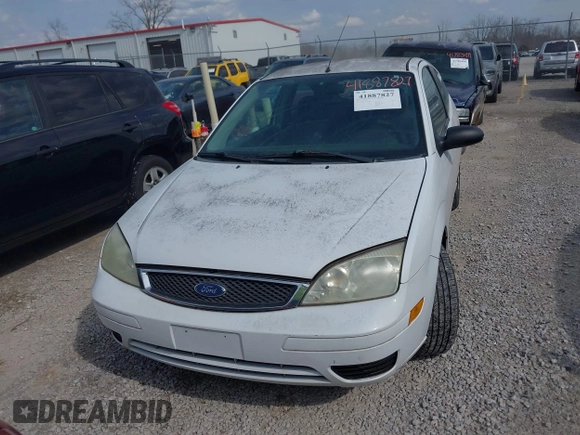 2007 Ford Focus S with VIN 1FAFP31N77W201442, listed as a IAAI auction lot 41887827 with 137,001 mi miles and . Bid and sale history available at carsss.com. Image 6.