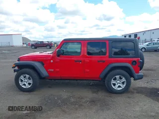 2020 Jeep Wrangler Unlimited Sport S z VIN 1C4HJXDN5LW279865, wystawiony jako IAAI lot #42236135 z przebiegiem 101 225 mil mil oraz . Historia ofert i sprzedaży dostępna na DreamBid. Obrazek 14.