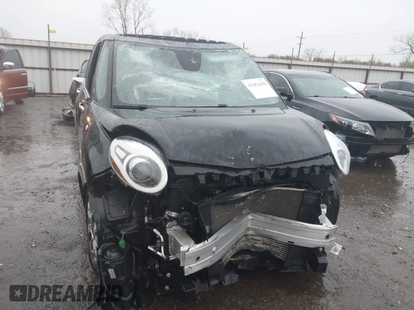 2014 FIAT 500L Trekking with VIN ZFBCFADH2EZ007684, listed as a IAAI auction lot 41952408 with 39,424 mi miles and . Bid and sale history available at DreamBid. Image 6.