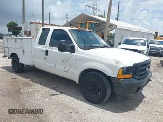 2001 Ford F-250 XL with VIN 3FTNX20L71MA26777, listed as a IAAI auction lot 42712362 with 318,429 mi miles and . Bid and sale history available at DreamBid. Image 1.