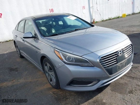 2016 Hyundai Sonata Hybrid Limited with VIN KMHE34L13GA014628, listed as a IAAI auction lot 41881926 with NaN miles. Bid and sale history available at carsss.com. Image 1.