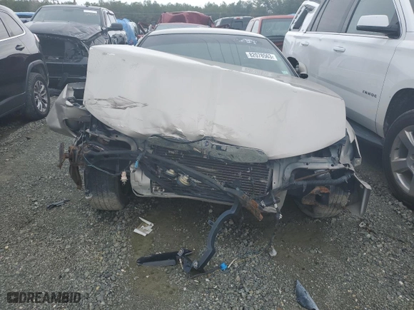 2001 Lincoln Town Car Executive with VIN 1LNHM81W91Y733042, listed as a Copart auction lot 82078563 with 0 mi miles and Salvage Title. Bid and sale history available at carsss.com. Image 5.