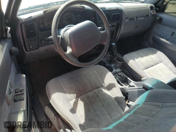 2000 Toyota Tacoma PreRunner with VIN 4TASM92N0YZ634616, listed as a Copart auction lot 64664705 with 206,314 mi miles and Clean title. Bid and sale history available at DreamBid. Image 8.