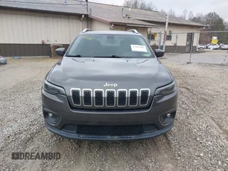 2019 Jeep Cherokee Latitude Plus with VIN 1C4PJMLB0KD191740, listed as a IAAI auction lot 41585682 with 91,755 mi miles. Bid and sale history available at carsss.com. Image 11.