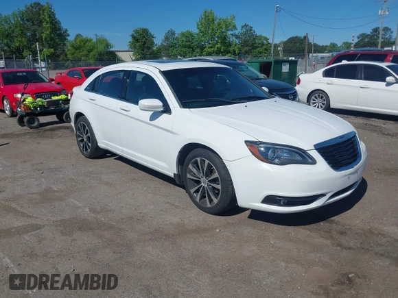 2013 Chrysler 200 Limited with VIN 1C3CCBCG4DN574932, listed as a IAAI auction lot 42219584 with 123,992 mi miles. Bid and sale history available at carsss.com. Image 1.