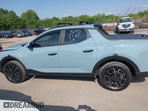 2024 Hyundai Santa Cruz SEL z VIN 5NTJCDAE9RH094846, wystawiony jako IAAI lot #42263491 z przebiegiem 35 792 mil mil oraz . Historia ofert i sprzedaży dostępna na DreamBid. Obrazek 14.
