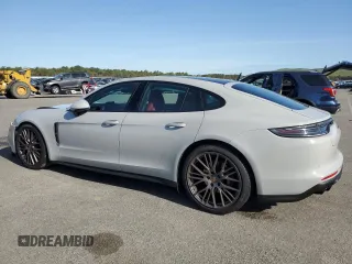 2023 Porsche Panamera z VIN WP0AJ2A79PL101328, wystawiony jako Copart lot #55093015 z przebiegiem 26 927 mil mil oraz Szkody całkowita. Historia ofert i sprzedaży dostępna na DreamBid. Obrazek 2.