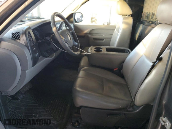 2011 GMC Sierra 1500 Work Truck z VIN 1GTN1TEA2BZ151765, wystawiony jako Copart lot #87183474 z przebiegiem 141 811 mil mil oraz Szkoda całkowita • Salvage title. Historia ofert i sprzedaży dostępna na DreamBid. Obrazek 7.
