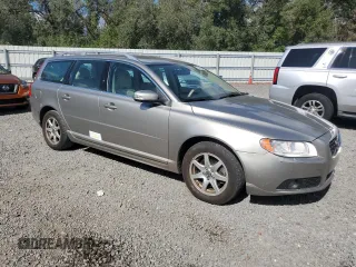 2010 Volvo V70 with VIN YV1960BW8A1163928, listed as a Copart auction lot 76497684 with 99,160 mi miles and Non repairable. Bid and sale history available at DreamBid. Image 4.