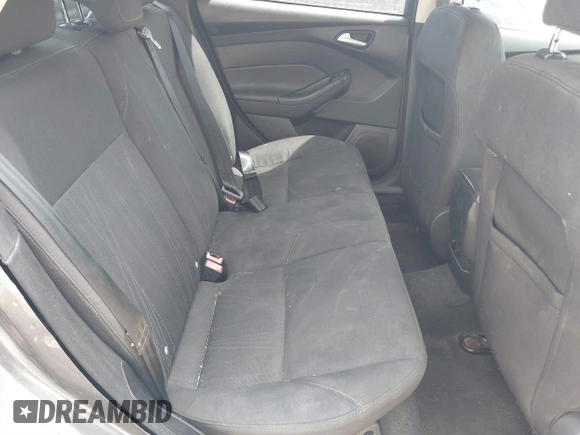 2016 Ford Focus SE with VIN 1FADP3F27GL264452, listed as a IAAI auction lot 41842240 with 180,261 mi miles. Bid and sale history available at carsss.com. Image 8.
