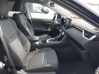 2020 Toyota RAV4 XLE with VIN 2T3P1RFV3LC121898, listed as a IAAI auction lot 42124803 with 23,374 mi miles. Bid and sale history available at carsss.com. Image 5.
