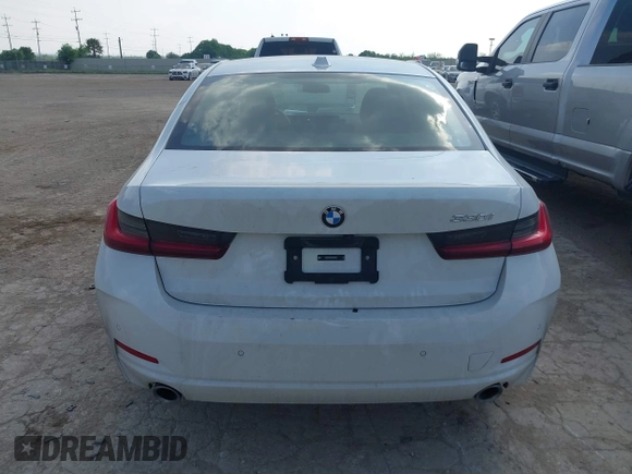 2025 BMW 3 Series 330i with VIN 3MW69CW03S8E96913, listed as a IAAI auction lot 41962302 with 13,154 mi miles and . Bid and sale history available at carsss.com. Image 16.