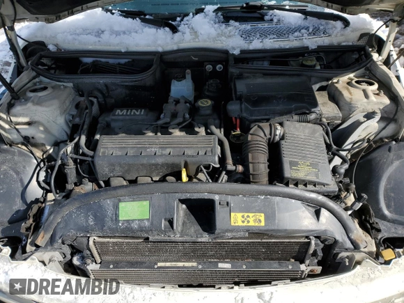 2002 MINI Hardtop with VIN WMWRC334X2TC38342, listed as a Copart auction lot 45706475 with 107,735 mi miles and Salvage Title. Bid and sale history available at DreamBid. Image 11.