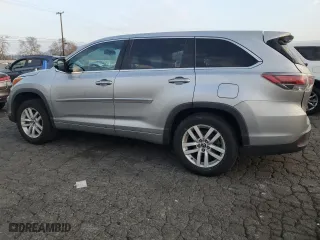 2016 Toyota Highlander LE with VIN 5TDZARFH5GS018989, listed as a Copart auction lot 44059155 with 90,772 mi miles and Salvage Title. Bid and sale history available at carsss.com. Image 2.