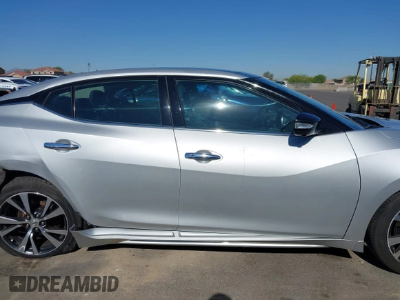 2016 Nissan Maxima SL z VIN 1N4AA6AP3GC377081, wystawiony jako IAAI lot #42235817 z przebiegiem 159 571 mil mil oraz . Historia ofert i sprzedaży dostępna na DreamBid. Obrazek 13.