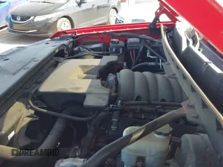 2017 Chevrolet Silverado 1500 Custom с VIN 1GCRCPEC4HZ349115, выставлен на аукционе IAAI как лот 42558595 с пробегом 102 643 миль миль и . История ставок и продаж доступна на DreamBid. Изображение 20.