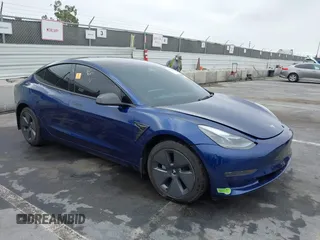 2023 Tesla Model 3 z VIN 5YJ3E1EA0PF481160, wystawiony jako IAAI lot #42704086 z przebiegiem 23 308 mil mil oraz . Historia ofert i sprzedaży dostępna na DreamBid. Obrazek 1.