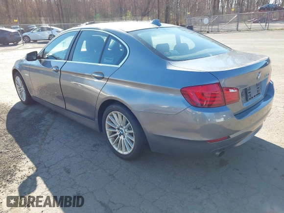 2011 BMW 5 Series 535i xDrive with VIN WBAFU7C54BC872131, listed as a IAAI auction lot 42067529 with 191,056 mi miles. Bid and sale history available at carsss.com. Image 3.