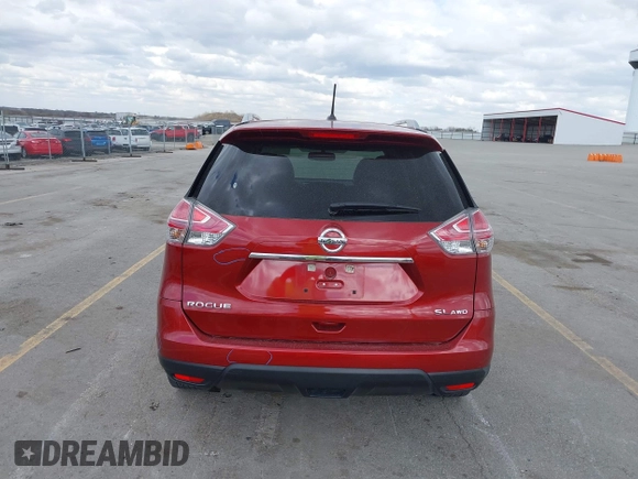 2015 Nissan Rogue SL with VIN 5N1AT2MV5FC870424, listed as a IAAI auction lot 41998532 with 111,000 mi miles and . Bid and sale history available at carsss.com. Image 16.