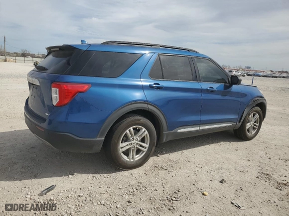 2020 Ford Explorer XLT with VIN 1FMSK8DH8LGC84745, listed as a Copart auction lot 49073665 with 68,158 mi miles and Salvage Title. Bid and sale history available at carsss.com. Image 3.