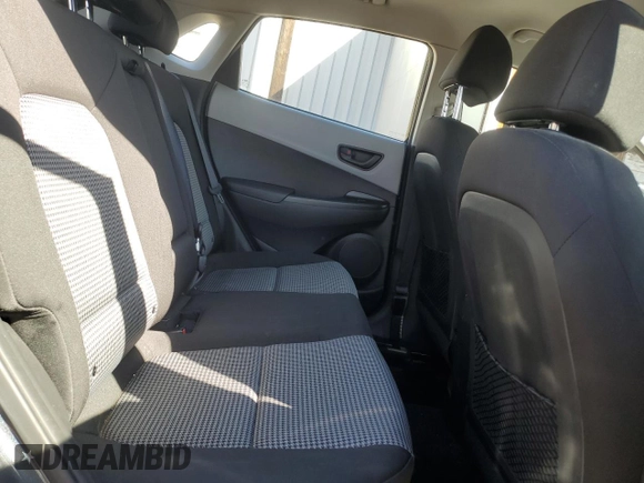 2020 Hyundai Kona SE with VIN KM8K1CAA8LU516985, listed as a Copart auction lot 48658125 with 35,107 mi miles and Salvage Title. Bid and sale history available at carsss.com. Image 10.
